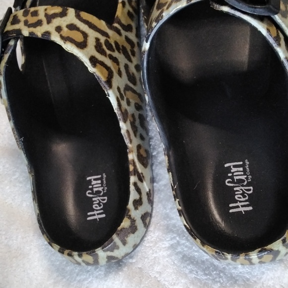 Slip ons - Picture 6 of 6